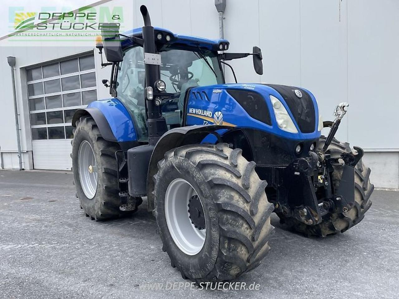 New Holland t7.230 - Трактор: снимка 4 New Holland t7.230 - Трактор: снимка 4