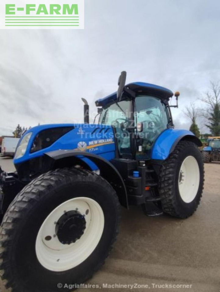 New Holland t7 230 - Трактор: снимка 3 New Holland t7 230 - Трактор: снимка 3