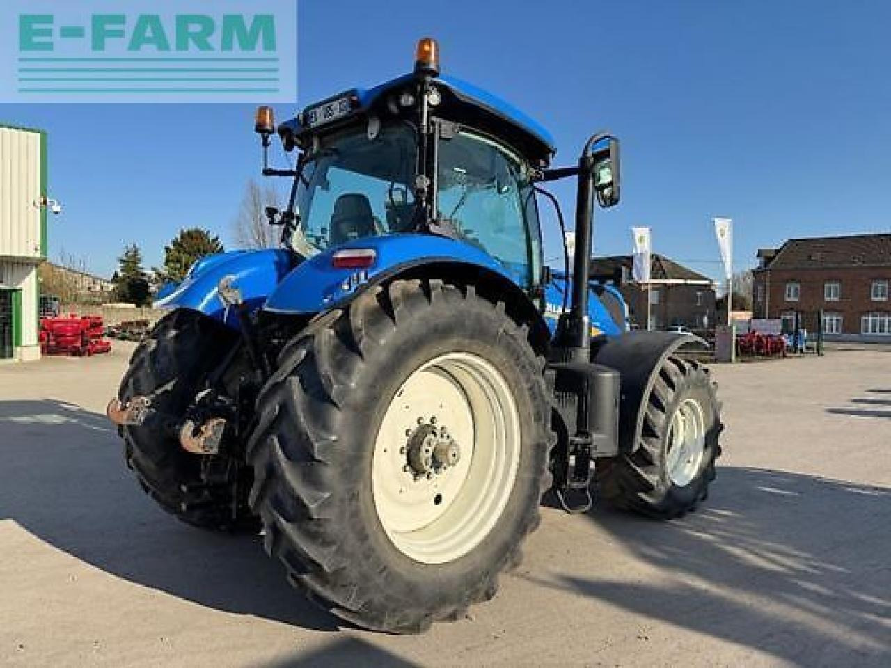New Holland t7.260 pc - Трактор: снимка 4 New Holland t7.260 pc - Трактор: снимка 4