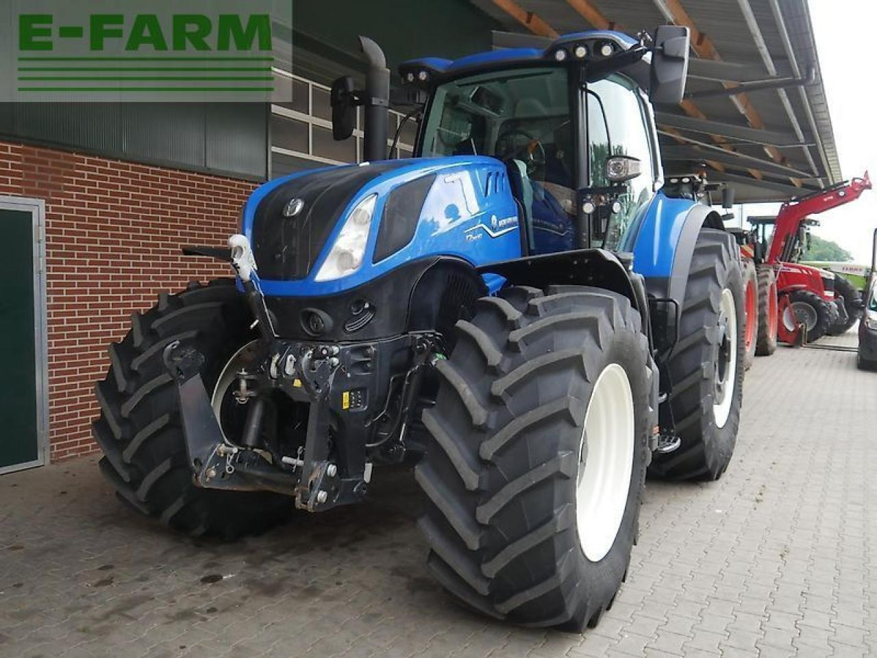 New Holland t7.315 hd plmi gps HD - Трактор: снимка 3 New Holland t7.315 hd plmi gps HD - Трактор: снимка 3