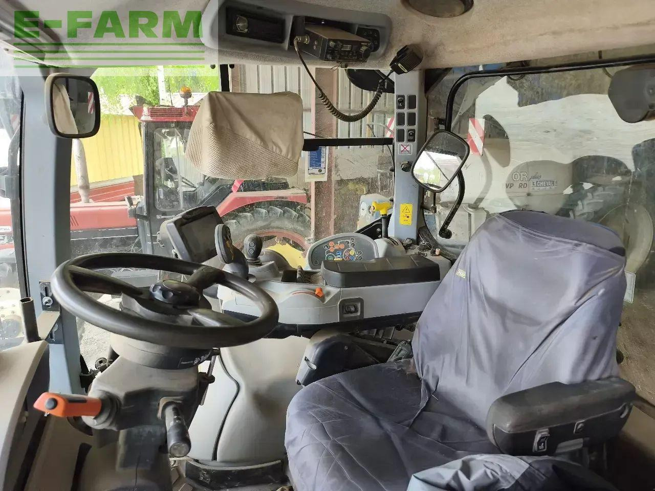 New Holland t7030 - Трактор: снимка 3 New Holland t7030 - Трактор: снимка 3