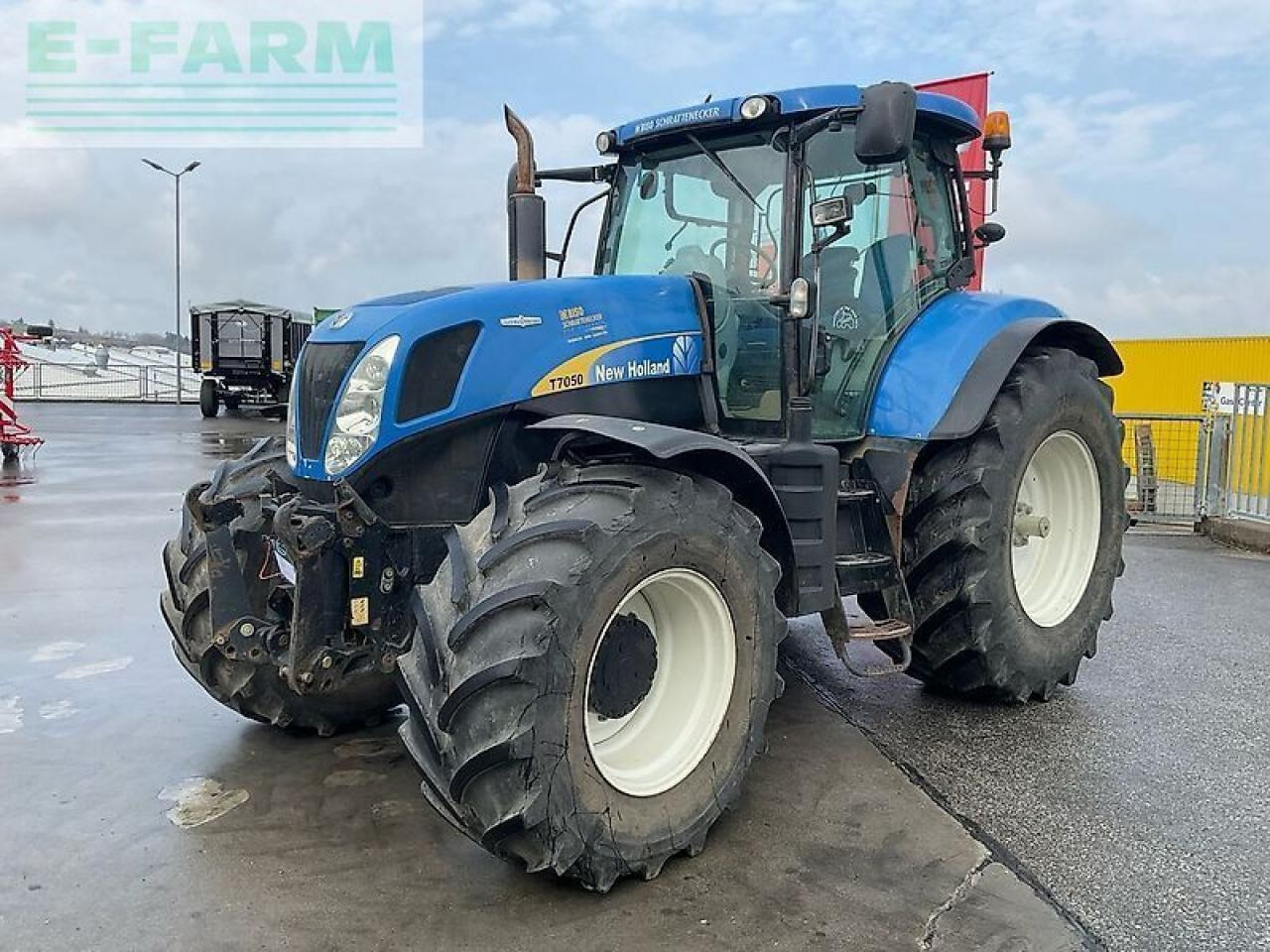 New Holland t7050 - Трактор: снимка 1 New Holland t7050 - Трактор: снимка 1