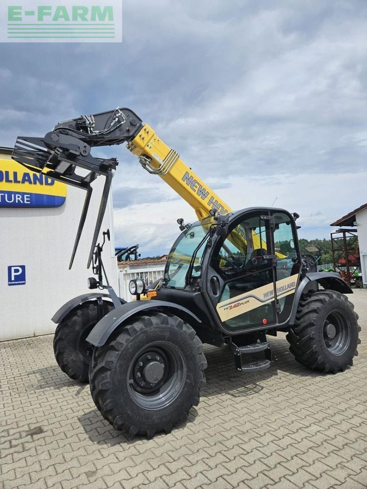 New Holland th 7.42 plus - Телескопичен товарач: снимка 1 New Holland th 7.42 plus - Телескопичен товарач: снимка 1