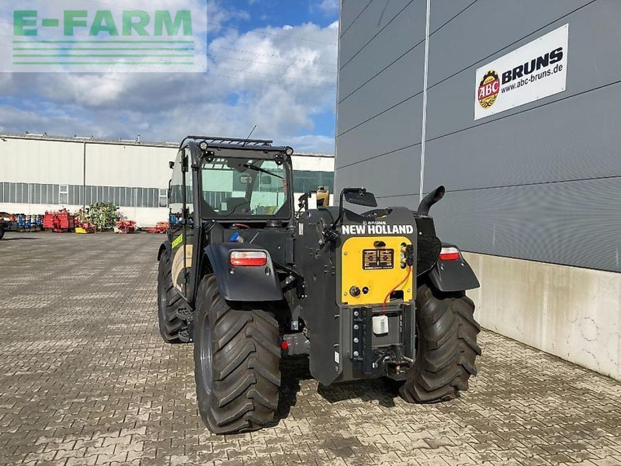 New Holland th6.36 t4b-133 hp - Телескопичен товарач: снимка 4 New Holland th6.36 t4b-133 hp - Телескопичен товарач: снимка 4