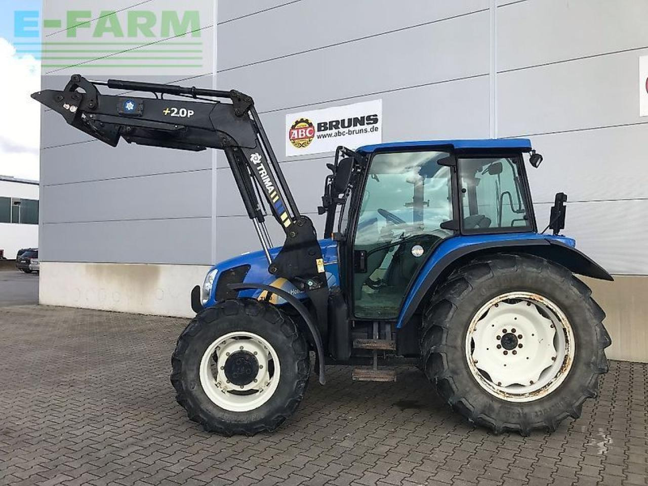 New Holland tl 90 a dt A - Трактор: снимка 2 New Holland tl 90 a dt A - Трактор: снимка 2