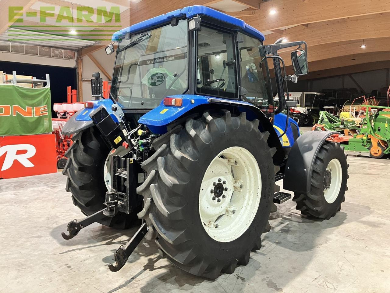 New Holland tl100a (4wd) A - Трактор: снимка 3 New Holland tl100a (4wd) A - Трактор: снимка 3