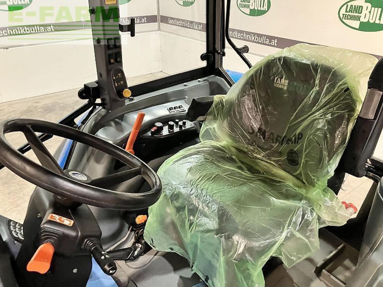 Трактор New Holland tl100a (4wd) A: снимка 12