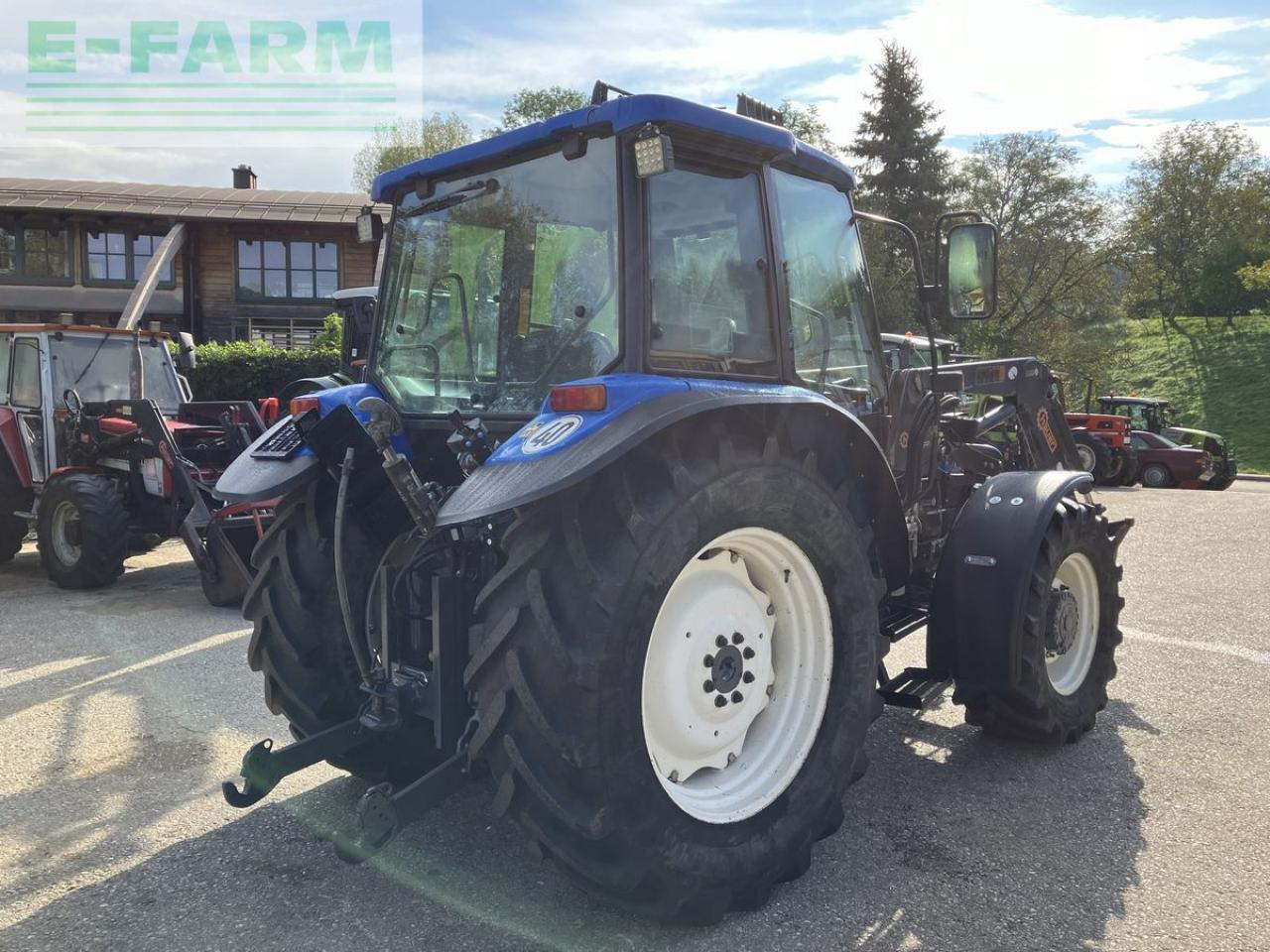 New Holland tl80 (4wd) - Трактор: снимка 5 New Holland tl80 (4wd) - Трактор: снимка 5