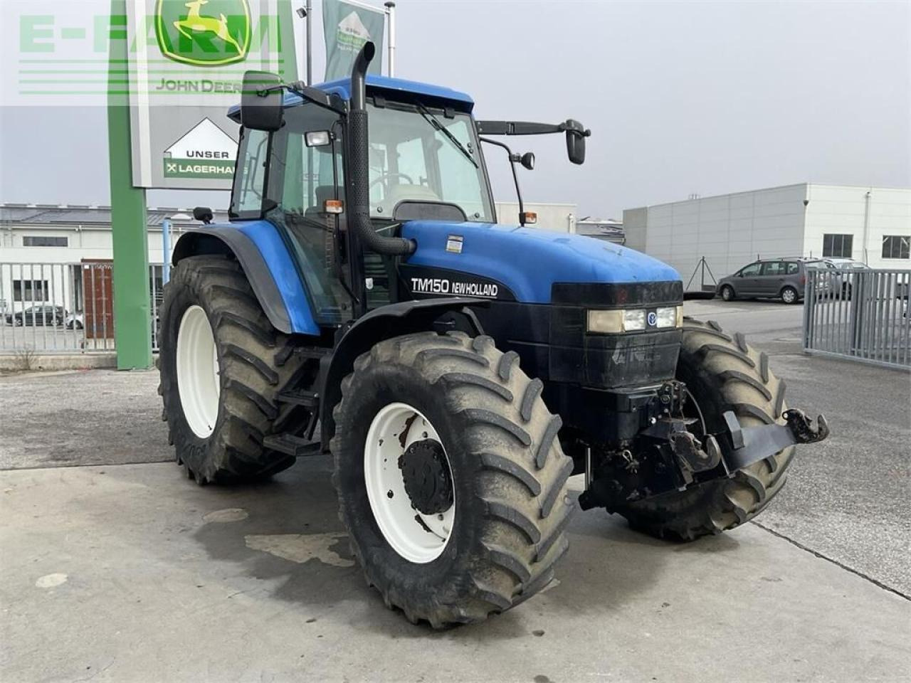 New Holland tm 150 - Трактор: снимка 2 New Holland tm 150 - Трактор: снимка 2