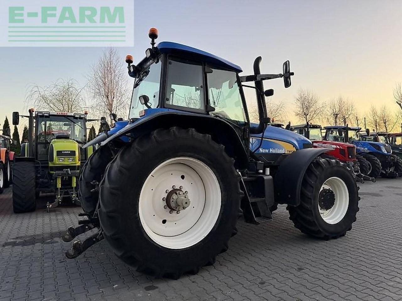 New Holland tm175 powercommand - Трактор: снимка 5 New Holland tm175 powercommand - Трактор: снимка 5