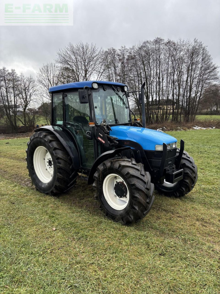 New Holland tn-d 70 D - Трактор: снимка 1 New Holland tn-d 70 D - Трактор: снимка 1