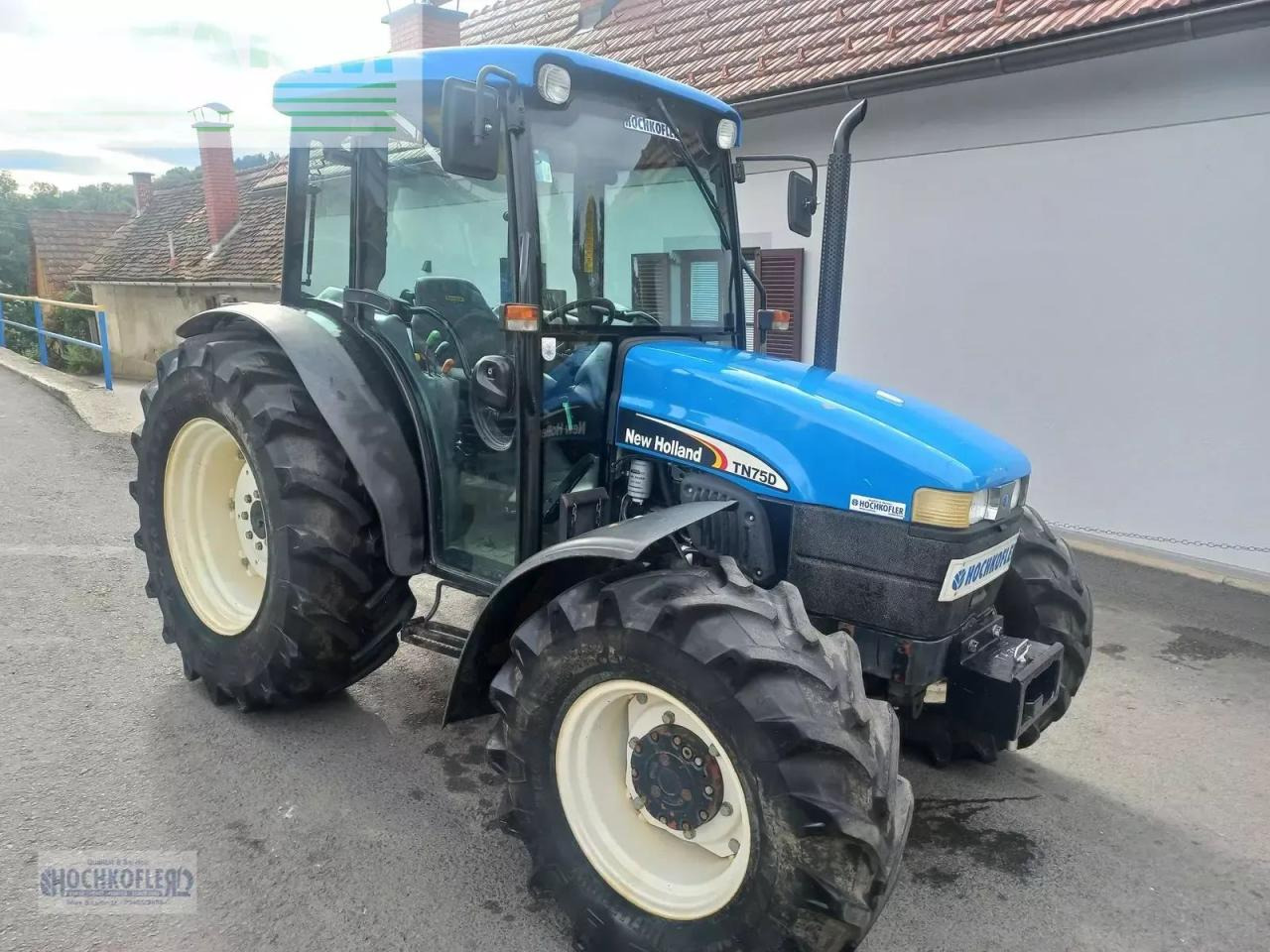 New Holland tn-d 75 D - Трактор: снимка 1 New Holland tn-d 75 D - Трактор: снимка 1