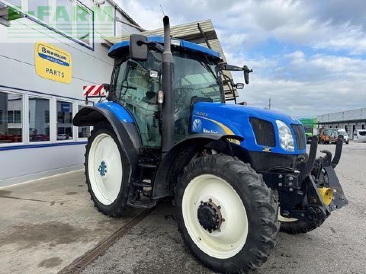 New Holland ts 110 a - Трактор: снимка 2 New Holland ts 110 a - Трактор: снимка 2