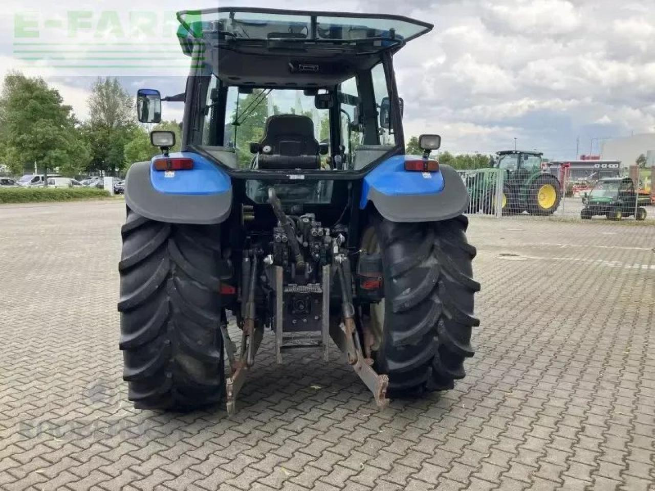 New Holland ts 115 - Трактор: снимка 4 New Holland ts 115 - Трактор: снимка 4