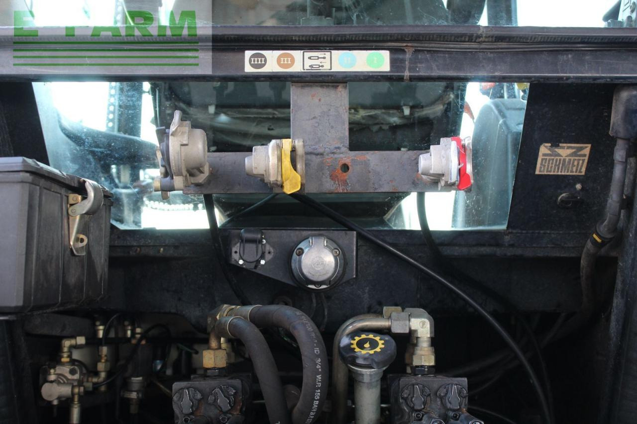 Трактор New Holland ts115: снимка 18 Трактор New Holland ts115: снимка 18