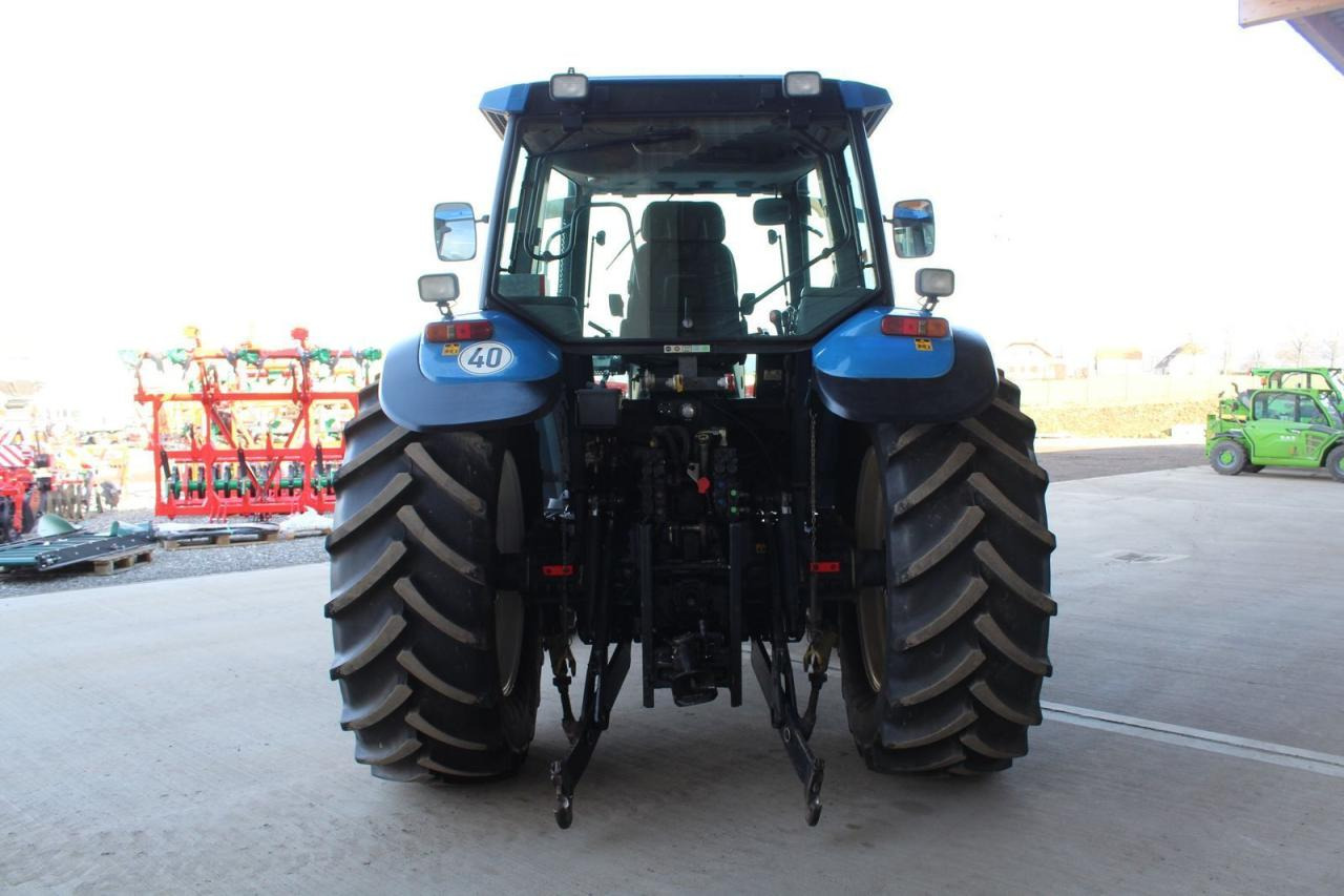Трактор New Holland ts115: снимка 14 Трактор New Holland ts115: снимка 14