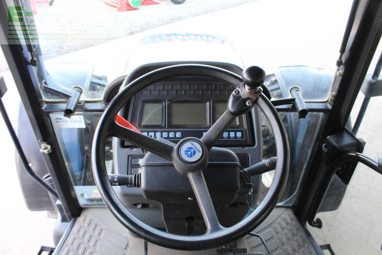 Трактор New Holland ts115: снимка 27 Трактор New Holland ts115: снимка 27