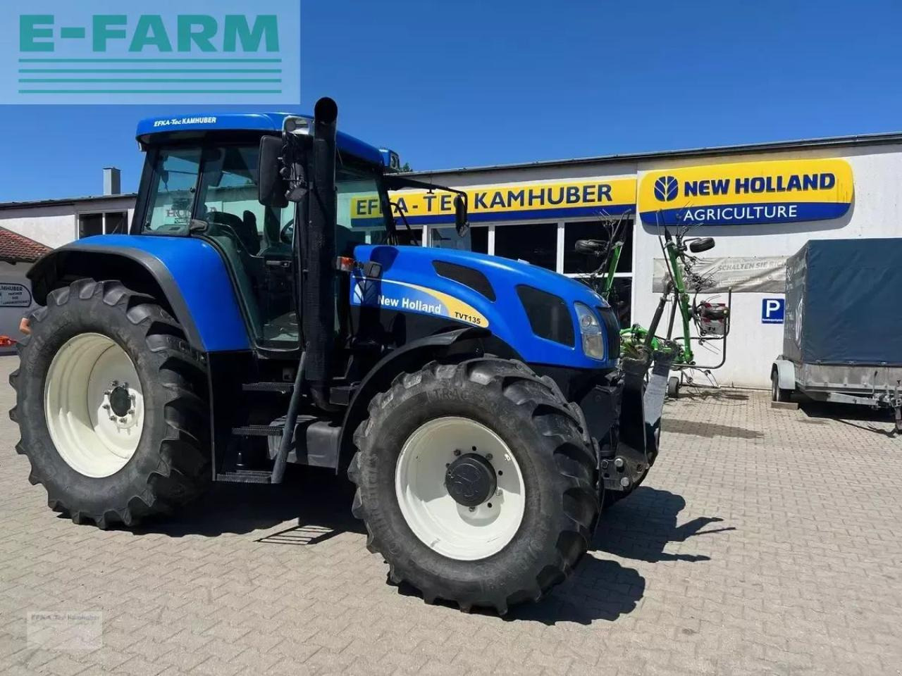 New Holland tvt 135 - Трактор: снимка 5 New Holland tvt 135 - Трактор: снимка 5