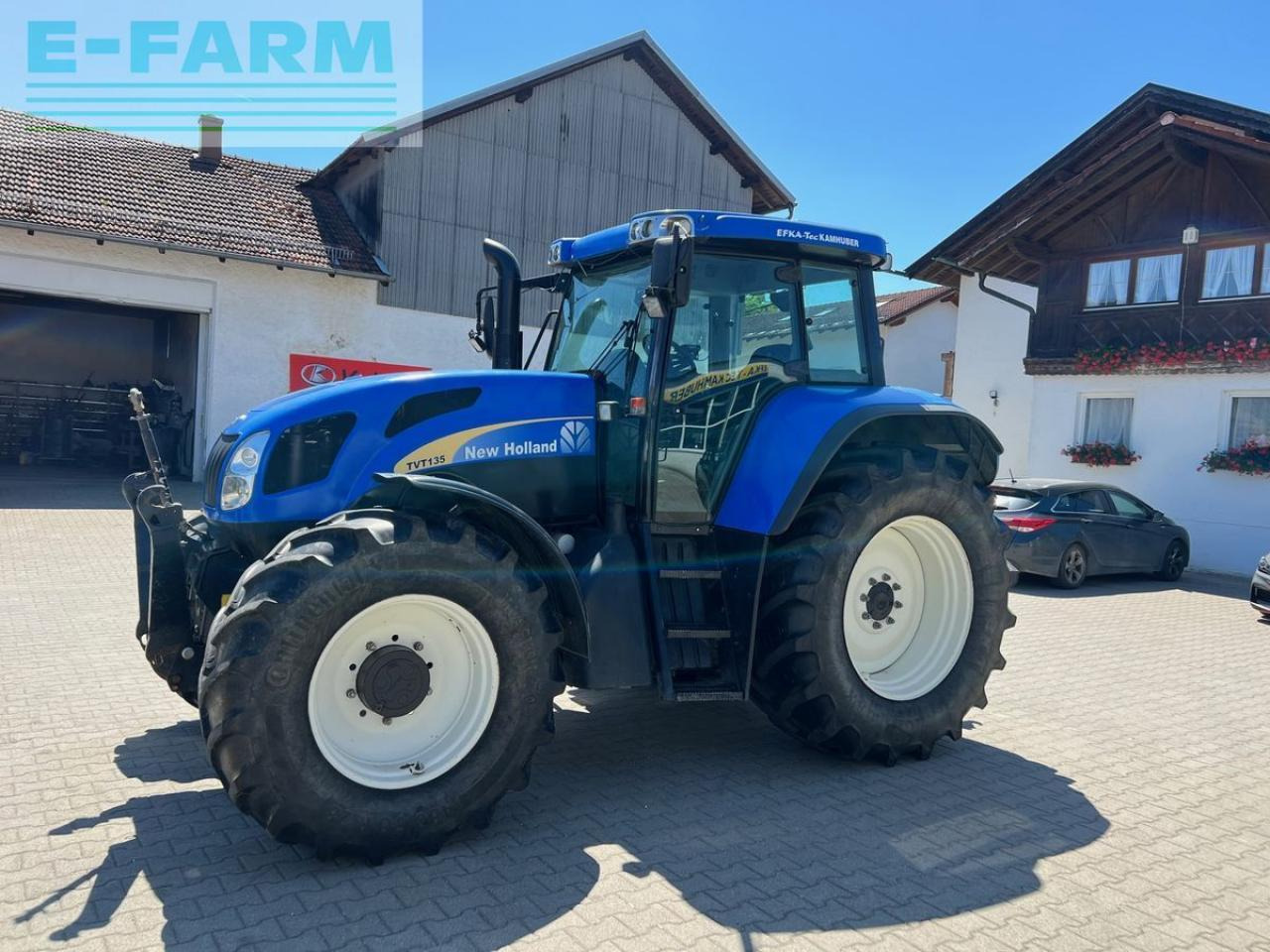 New Holland tvt 135 - Трактор: снимка 1 New Holland tvt 135 - Трактор: снимка 1