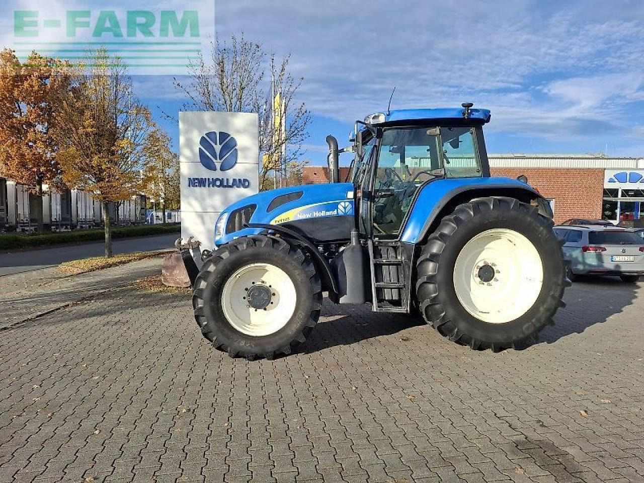 New Holland tvt 145 - Трактор: снимка 1 New Holland tvt 145 - Трактор: снимка 1