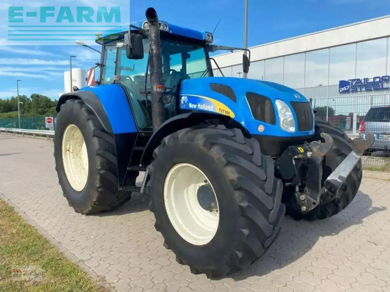 New Holland tvt 195 mit frontzapfwelle - Трактор: снимка 3 New Holland tvt 195 mit frontzapfwelle - Трактор: снимка 3