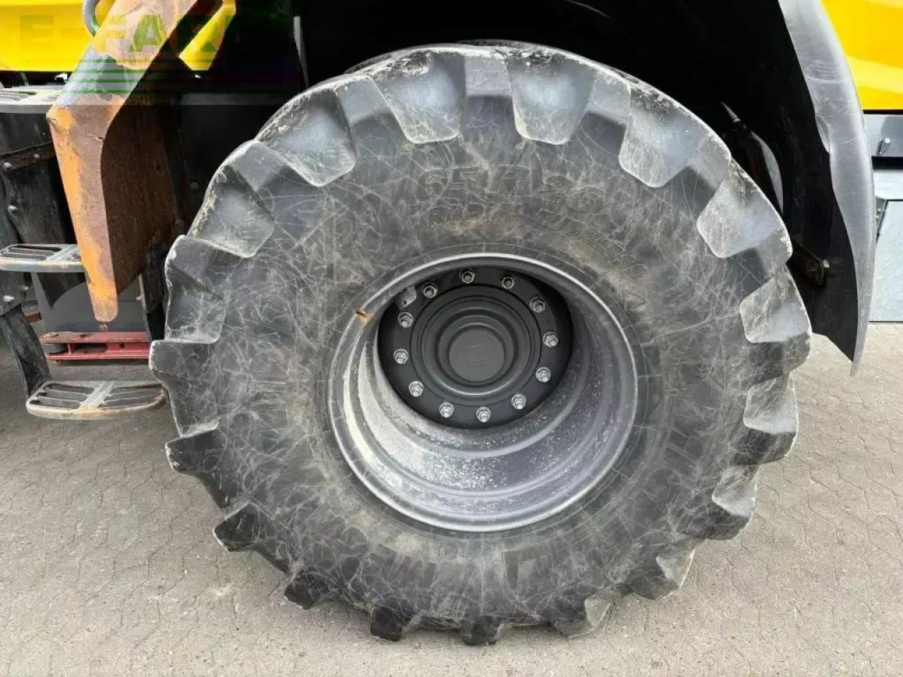 New Holland w 170 d lr - Мини багер: снимка 5 New Holland w 170 d lr - Мини багер: снимка 5