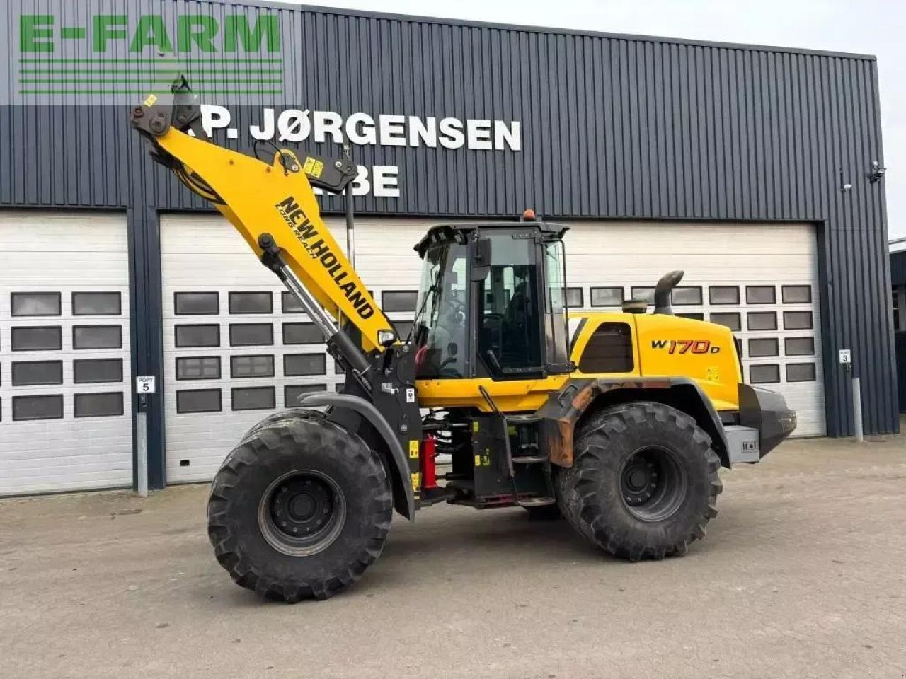 New Holland w 170 d lr - Мини багер: снимка 3 New Holland w 170 d lr - Мини багер: снимка 3