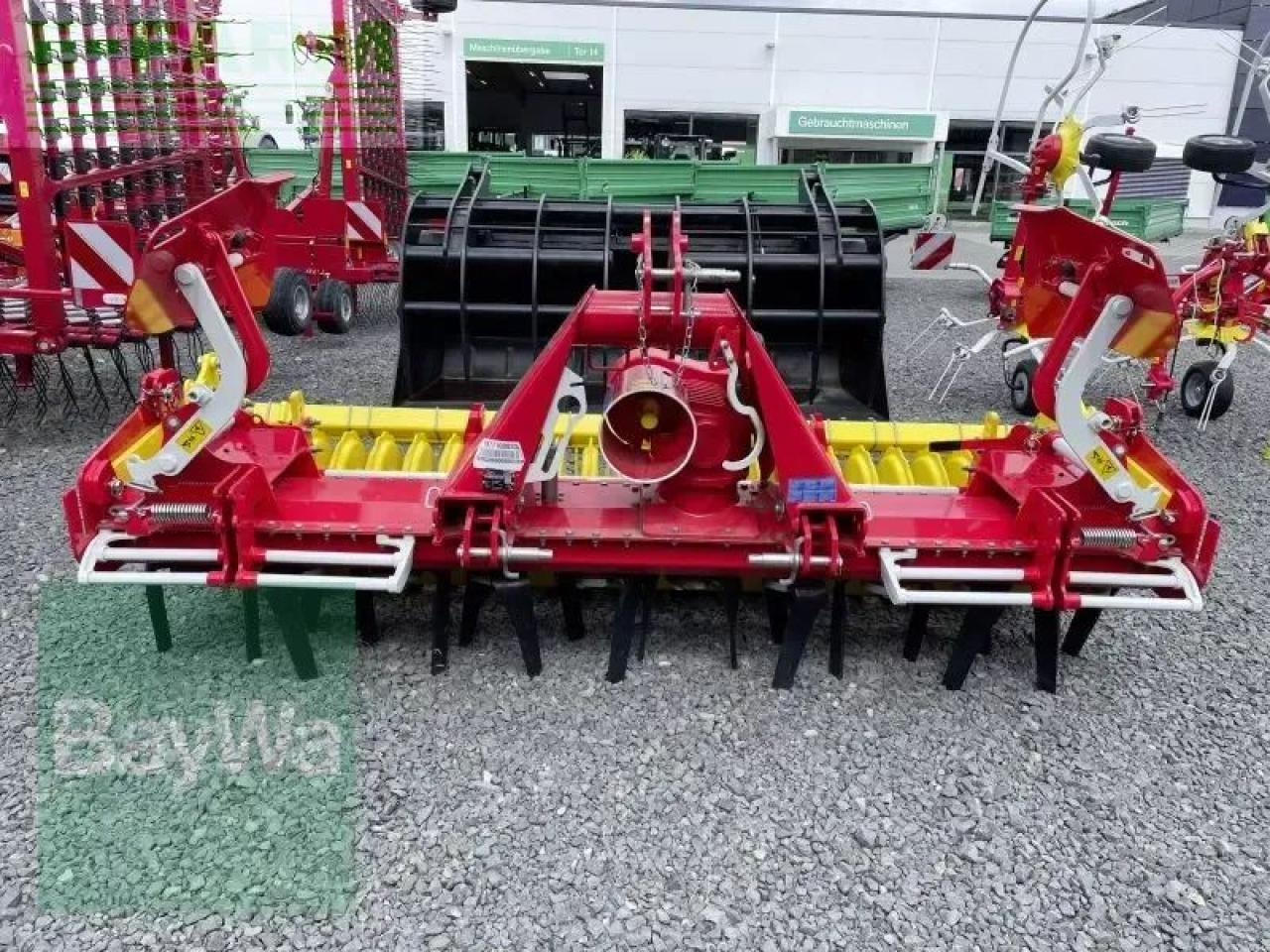 Pöttinger lion 303 spw 550 - Машина за обработка на почвата: снимка 1 Pöttinger lion 303 spw 550 - Машина за обработка на почвата: снимка 1