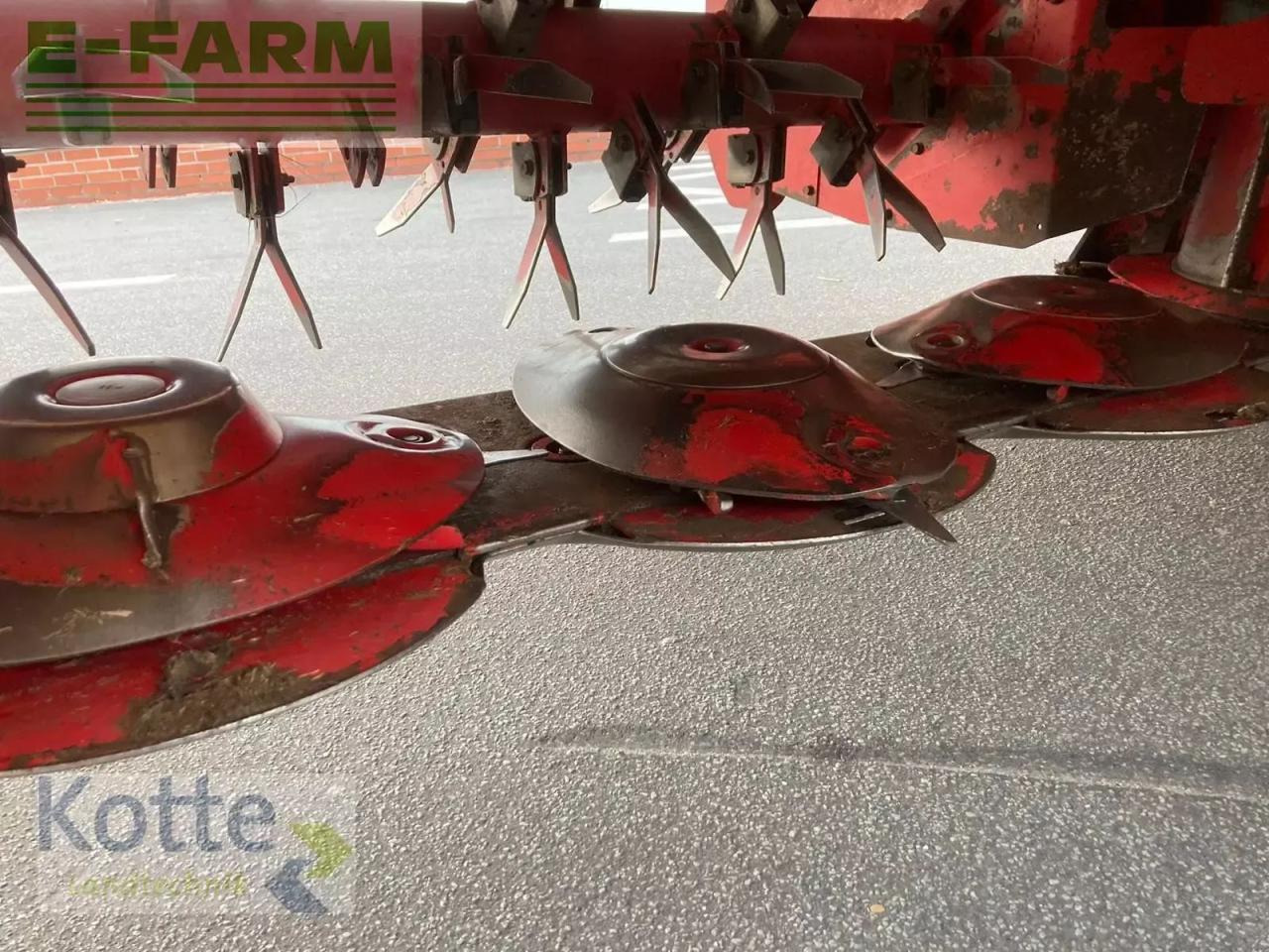 Pöttinger novacat x8 ed - Косачка: снимка 4 Pöttinger novacat x8 ed - Косачка: снимка 4