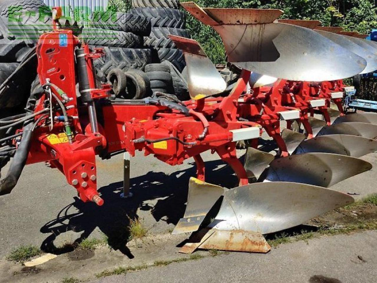 Pöttinger servo 45 m plus nova fünfschar - Плуг: снимка 4 Pöttinger servo 45 m plus nova fünfschar - Плуг: снимка 4