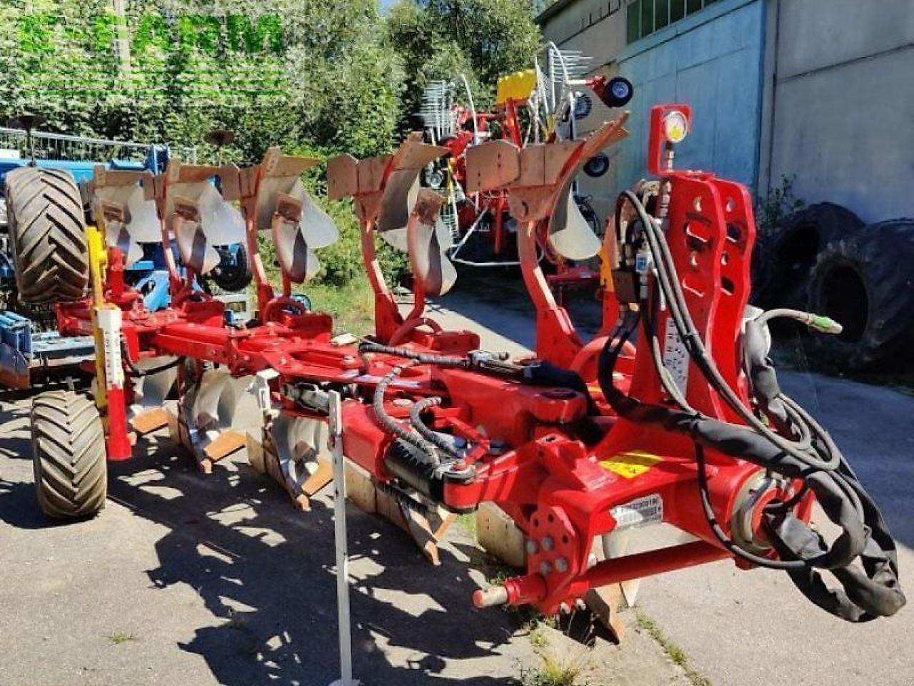 Pöttinger servo 45 m plus nova fünfschar - Плуг: снимка 2 Pöttinger servo 45 m plus nova fünfschar - Плуг: снимка 2
