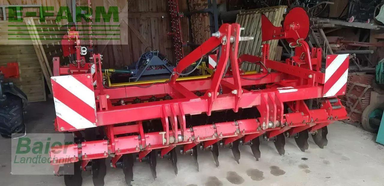 Pöttinger terradisc 3000 - Дискова брана: снимка 1 Pöttinger terradisc 3000 - Дискова брана: снимка 1
