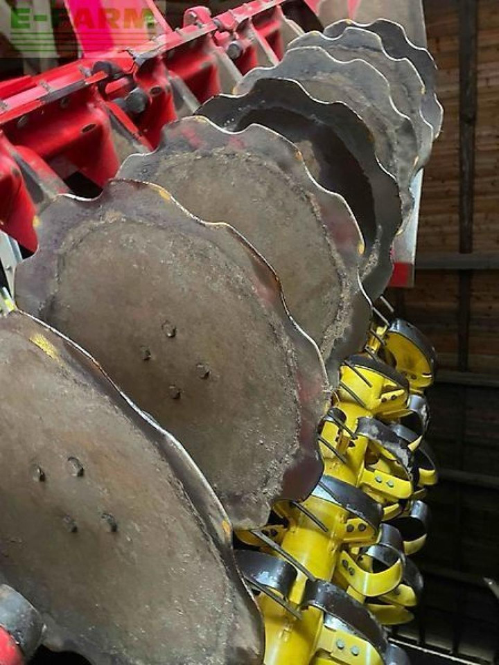 Pöttinger terradisc 6001 t - Дискова брана: снимка 3 Pöttinger terradisc 6001 t - Дискова брана: снимка 3