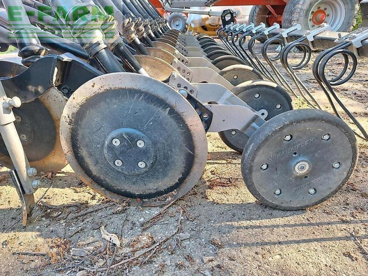 Pöttinger vitasem 302 drillmaschine sämaschine scheibenschare - Сеялка: снимка 5 Pöttinger vitasem 302 drillmaschine sämaschine scheibenschare - Сеялка: снимка 5