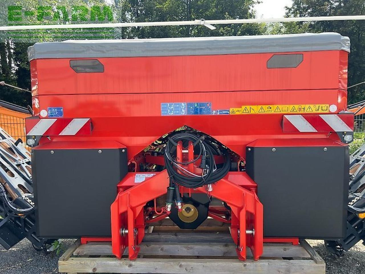 Rauch aero 32.1 - Тороразпръсквачка: снимка 2 Rauch aero 32.1 - Тороразпръсквачка: снимка 2