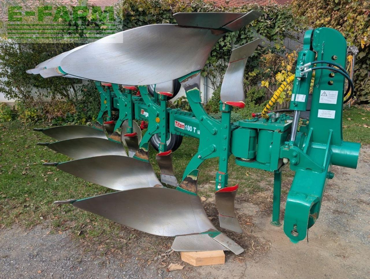 Regent titan 180 t variabel - Плуг: снимка 1 Regent titan 180 t variabel - Плуг: снимка 1