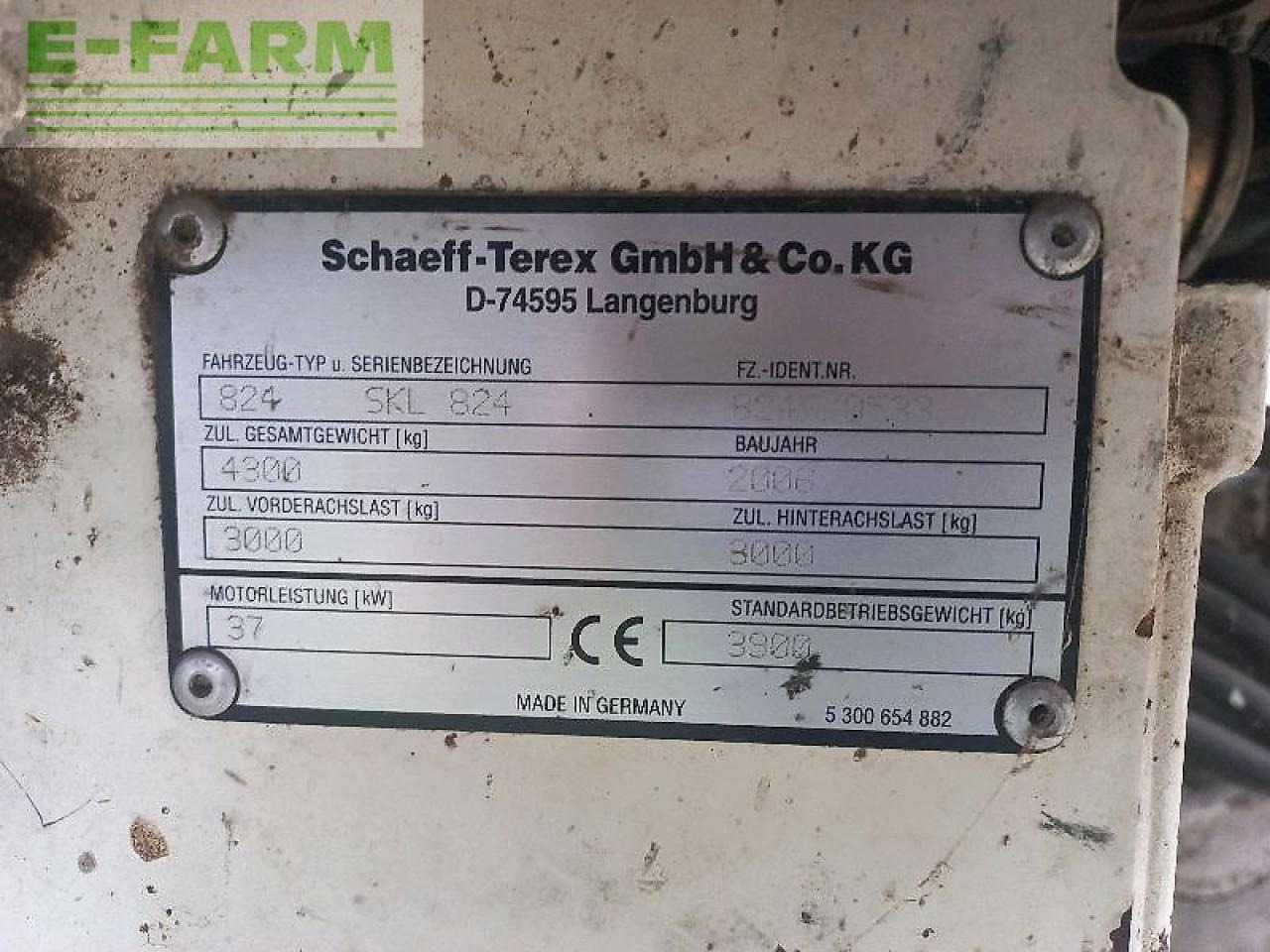 Schaeff skl 824 - Мини багер: снимка 3 Schaeff skl 824 - Мини багер: снимка 3
