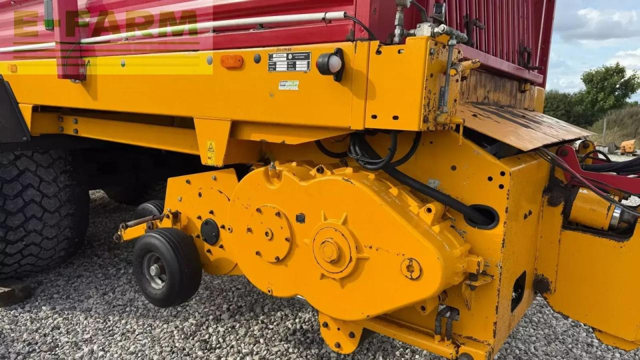 Schuitemaker SR Holland rapide 2085 - Саморазтоварващо се ремарке: снимка 4 Schuitemaker SR Holland rapide 2085 - Саморазтоварващо се ремарке: снимка 4