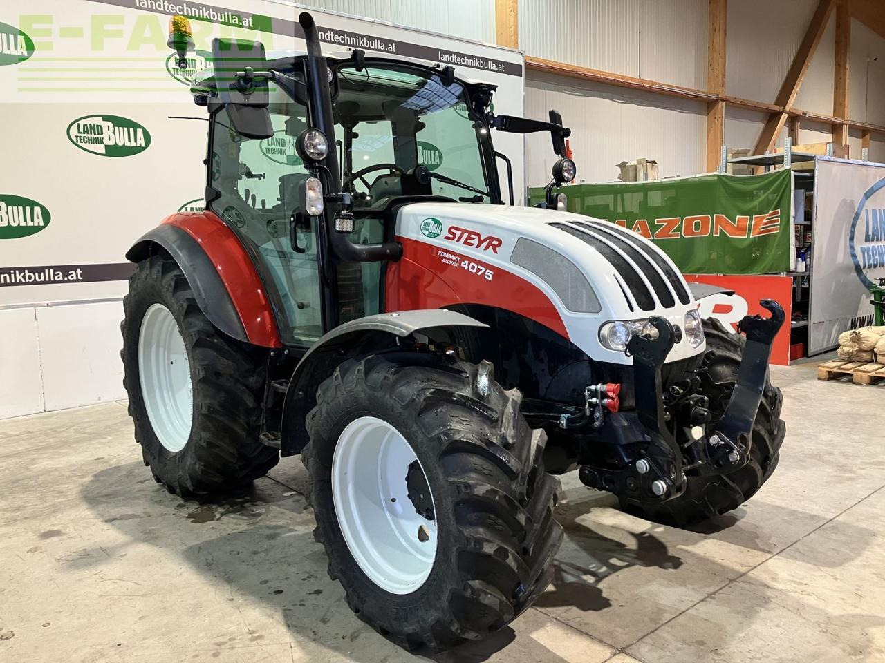 Steyr 4075 kompakt et profi - Трактор: снимка 2 Steyr 4075 kompakt et profi - Трактор: снимка 2