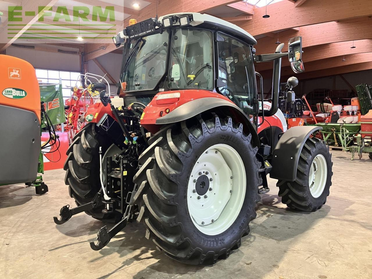 Steyr 4090 kompakt (stage v) - Трактор: снимка 3 Steyr 4090 kompakt (stage v) - Трактор: снимка 3