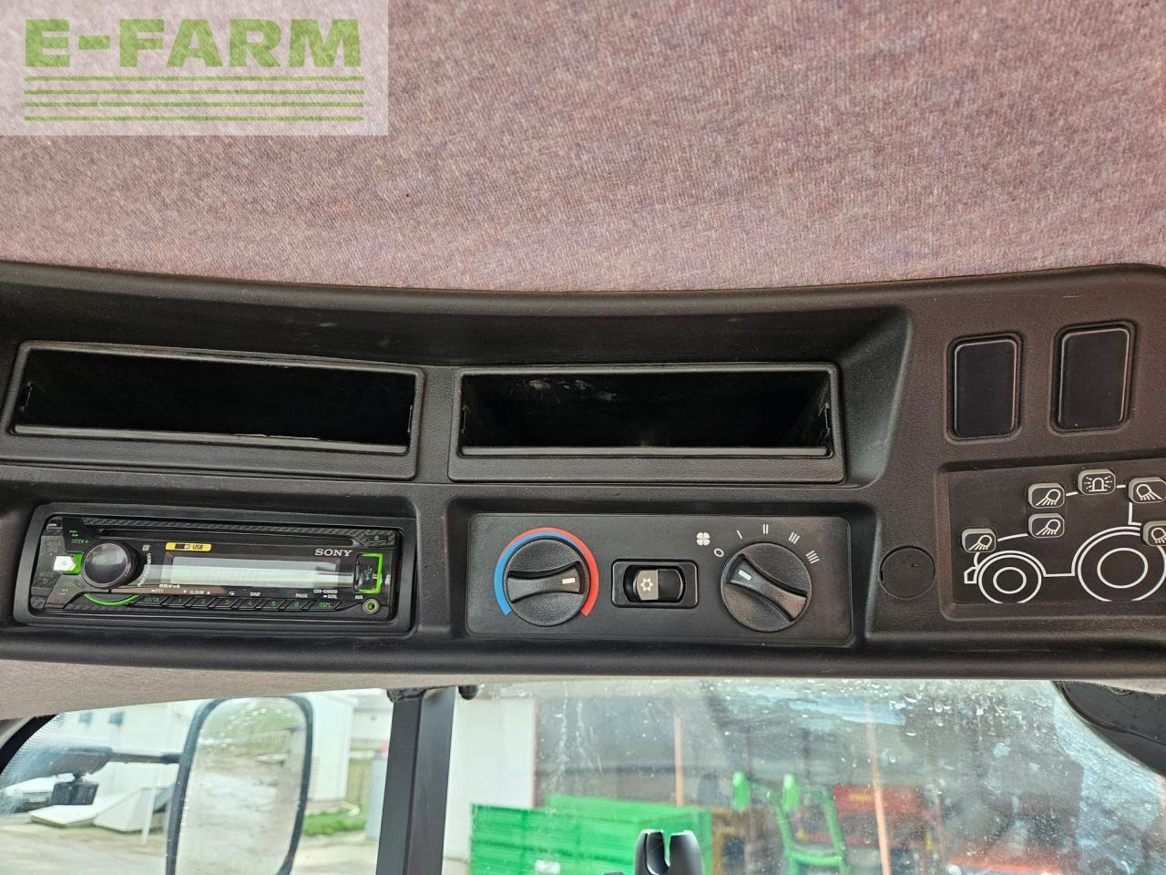 Steyr 6170 CVT - Трактор: снимка 4 Steyr 6170 CVT - Трактор: снимка 4