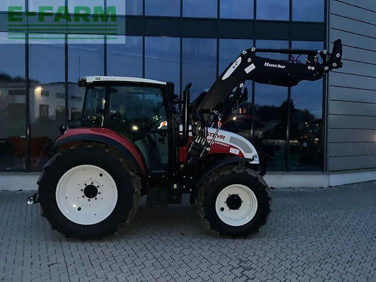 Steyr kompakt 4080 hilo stage v - Трактор: снимка 2 Steyr kompakt 4080 hilo stage v - Трактор: снимка 2