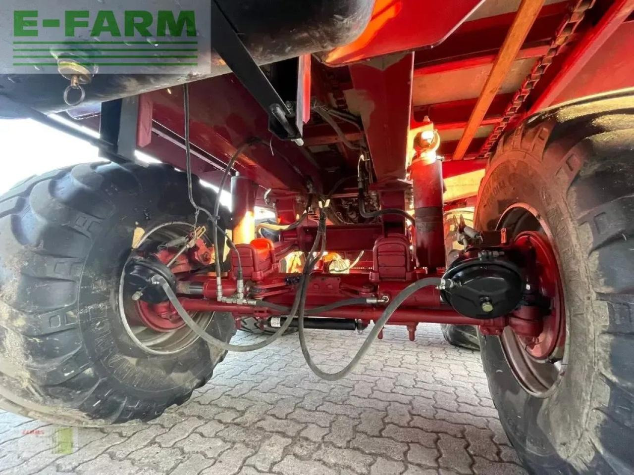 Strautmann giga vitesse cfs 4002 do - Саморазтоварващо се ремарке: снимка 4 Strautmann giga vitesse cfs 4002 do - Саморазтоварващо се ремарке: снимка 4