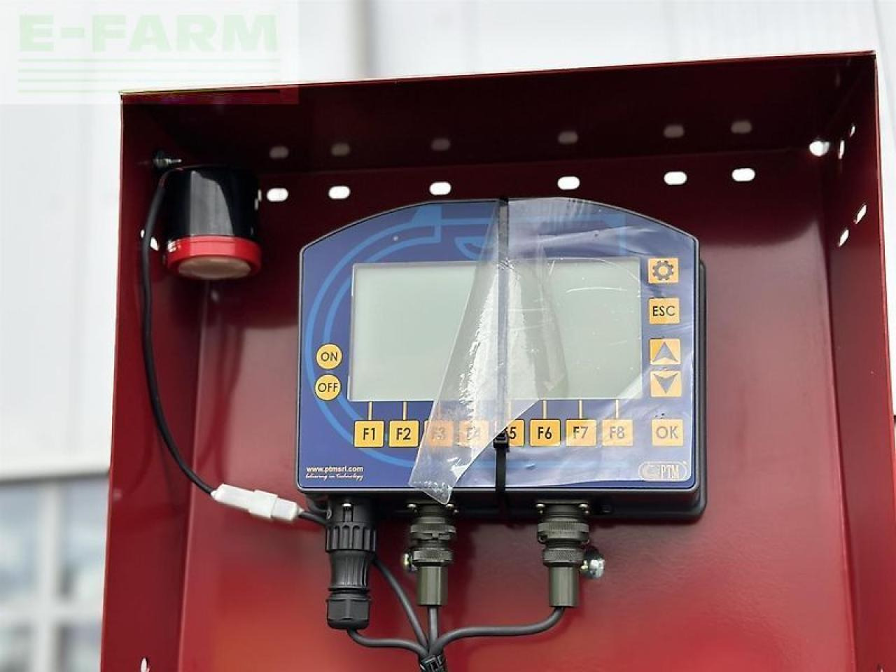 Strautmann verti-mix 2401 double - Техника за животновъдство: снимка 5 Strautmann verti-mix 2401 double - Техника за животновъдство: снимка 5