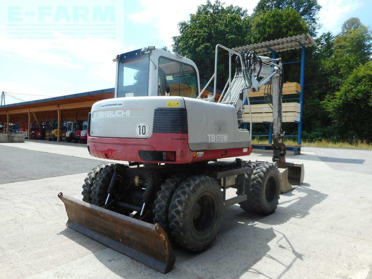 Takeuchi tb 175w mit powertilt + hydr. sw + 3 löffel - Мини багер: снимка 4 Takeuchi tb 175w mit powertilt + hydr. sw + 3 löffel - Мини багер: снимка 4