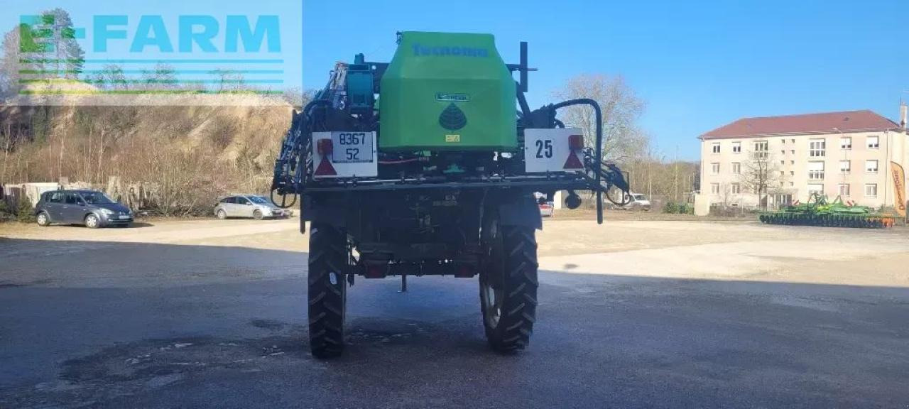 Tecnoma tecnis 3100 - Прикачна пръскачка: снимка 5 Tecnoma tecnis 3100 - Прикачна пръскачка: снимка 5