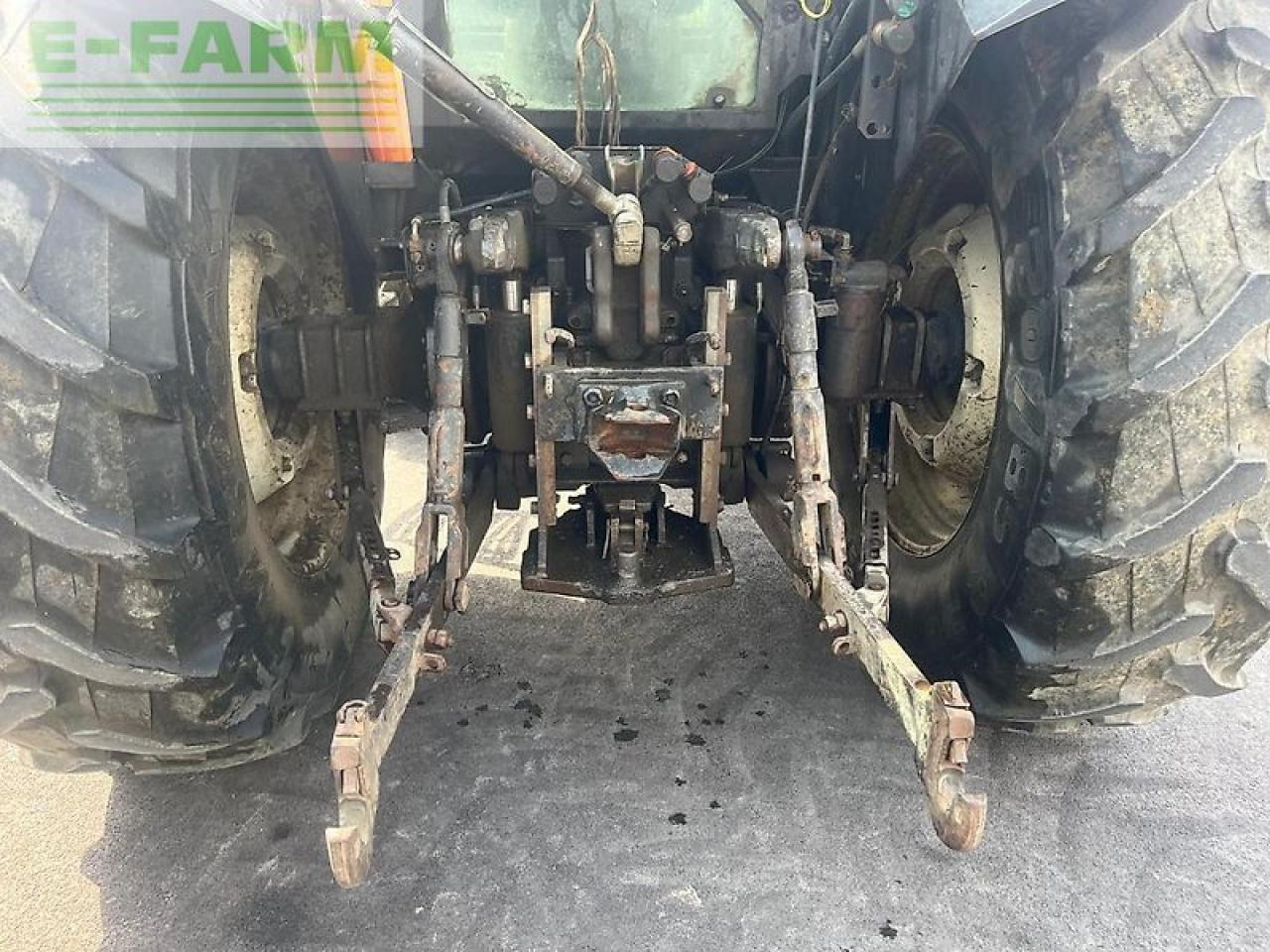 Valtra 8350 hitech HiTech - Трактор: снимка 5 Valtra 8350 hitech HiTech - Трактор: снимка 5