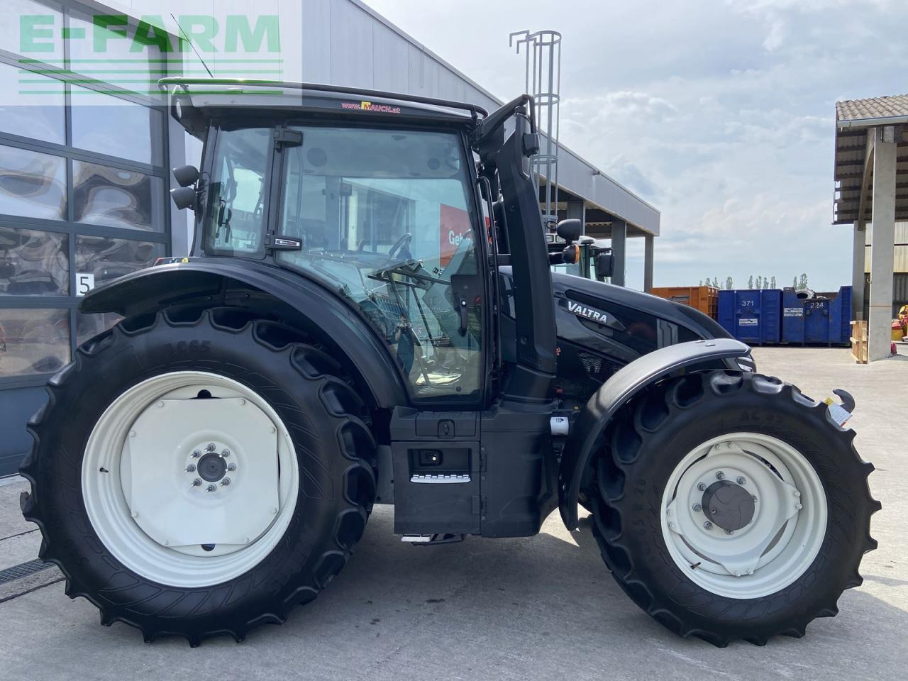 Valtra g105 hitech HiTech - Трактор: снимка 4 Valtra g105 hitech HiTech - Трактор: снимка 4