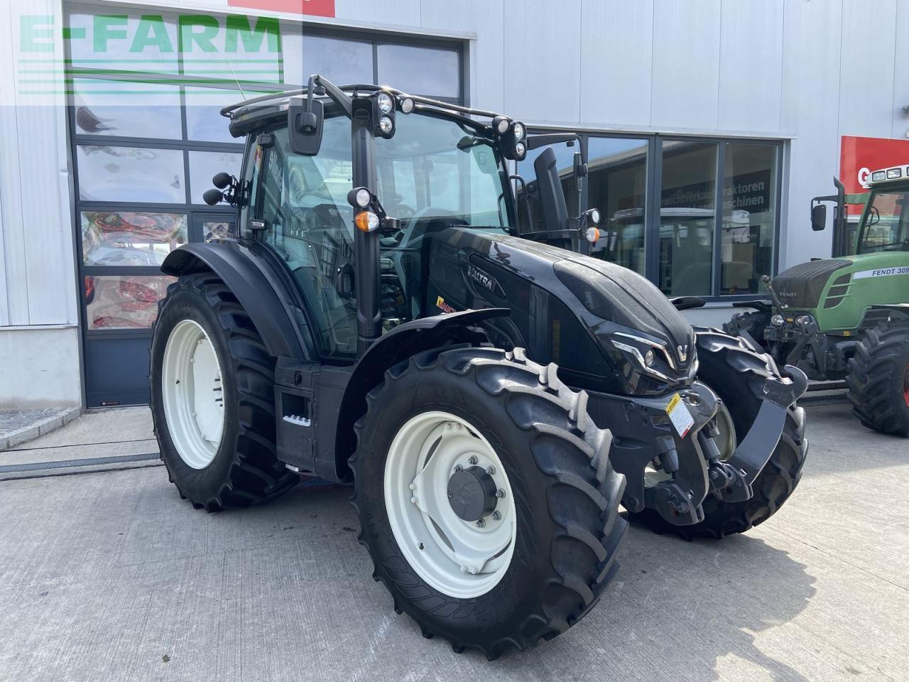 Valtra g105 hitech HiTech - Трактор: снимка 3 Valtra g105 hitech HiTech - Трактор: снимка 3