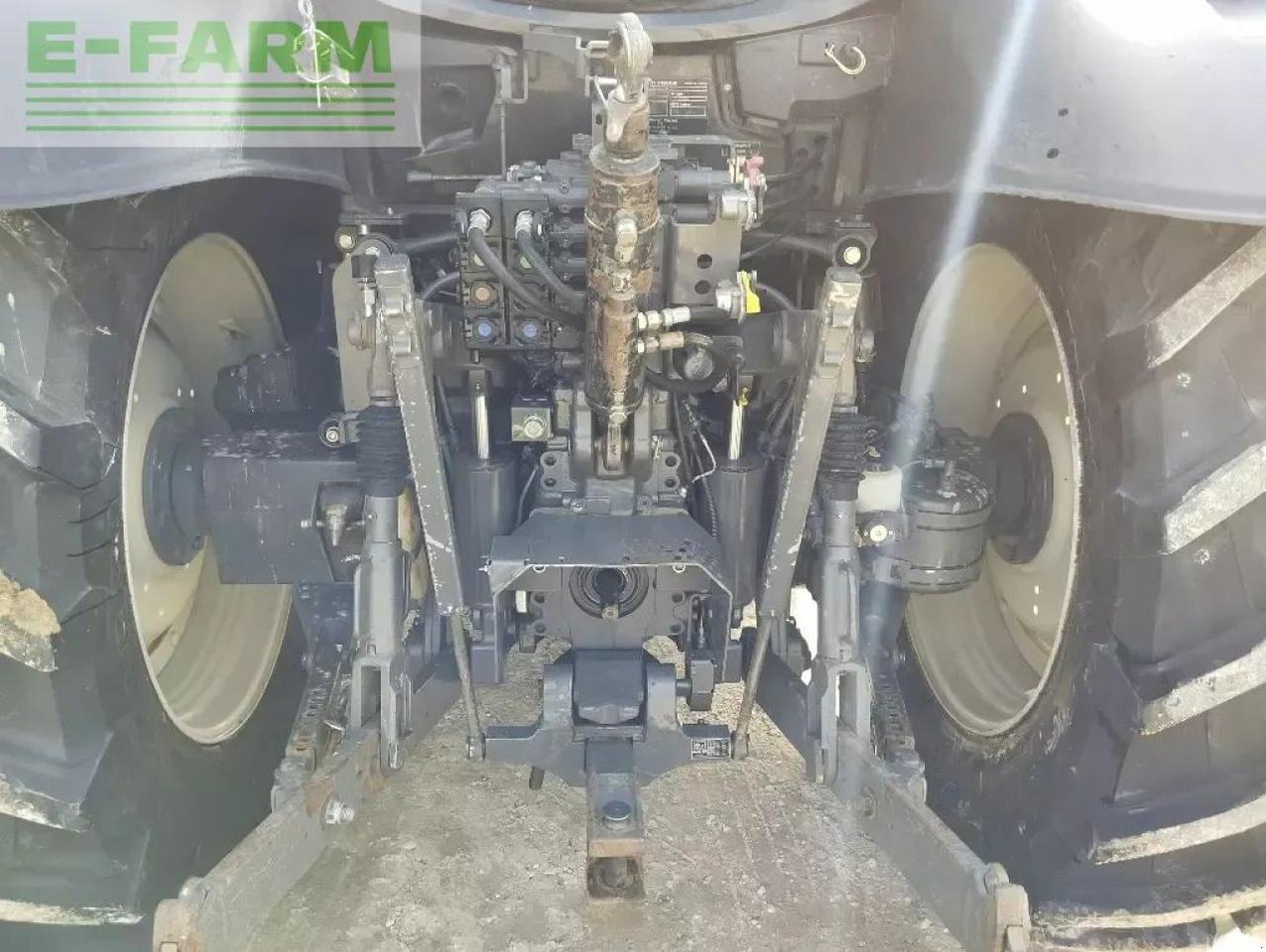 Valtra n 134 active Active - Трактор: снимка 5 Valtra n 134 active Active - Трактор: снимка 5